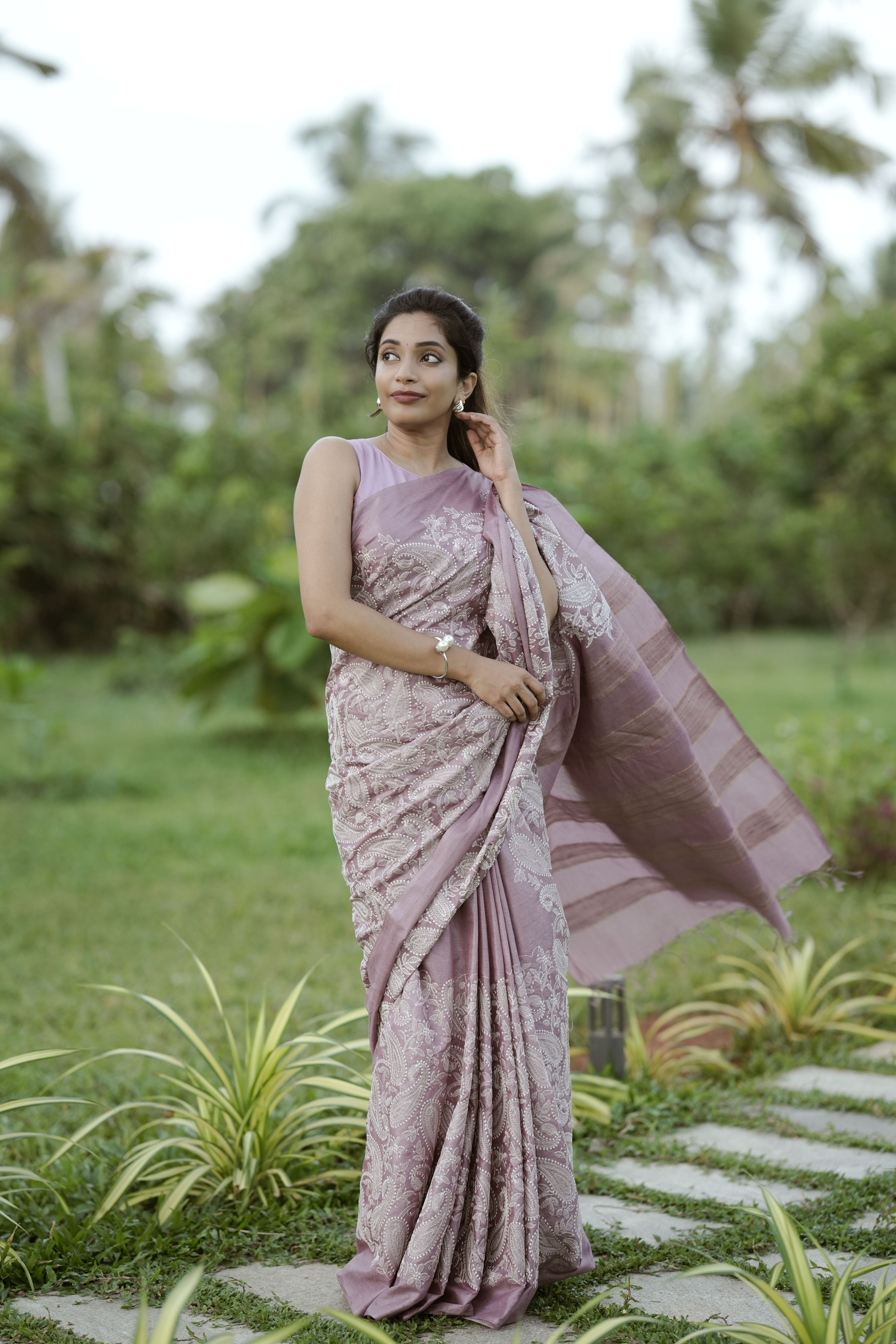 Pretty paisleys Tussar silk sari