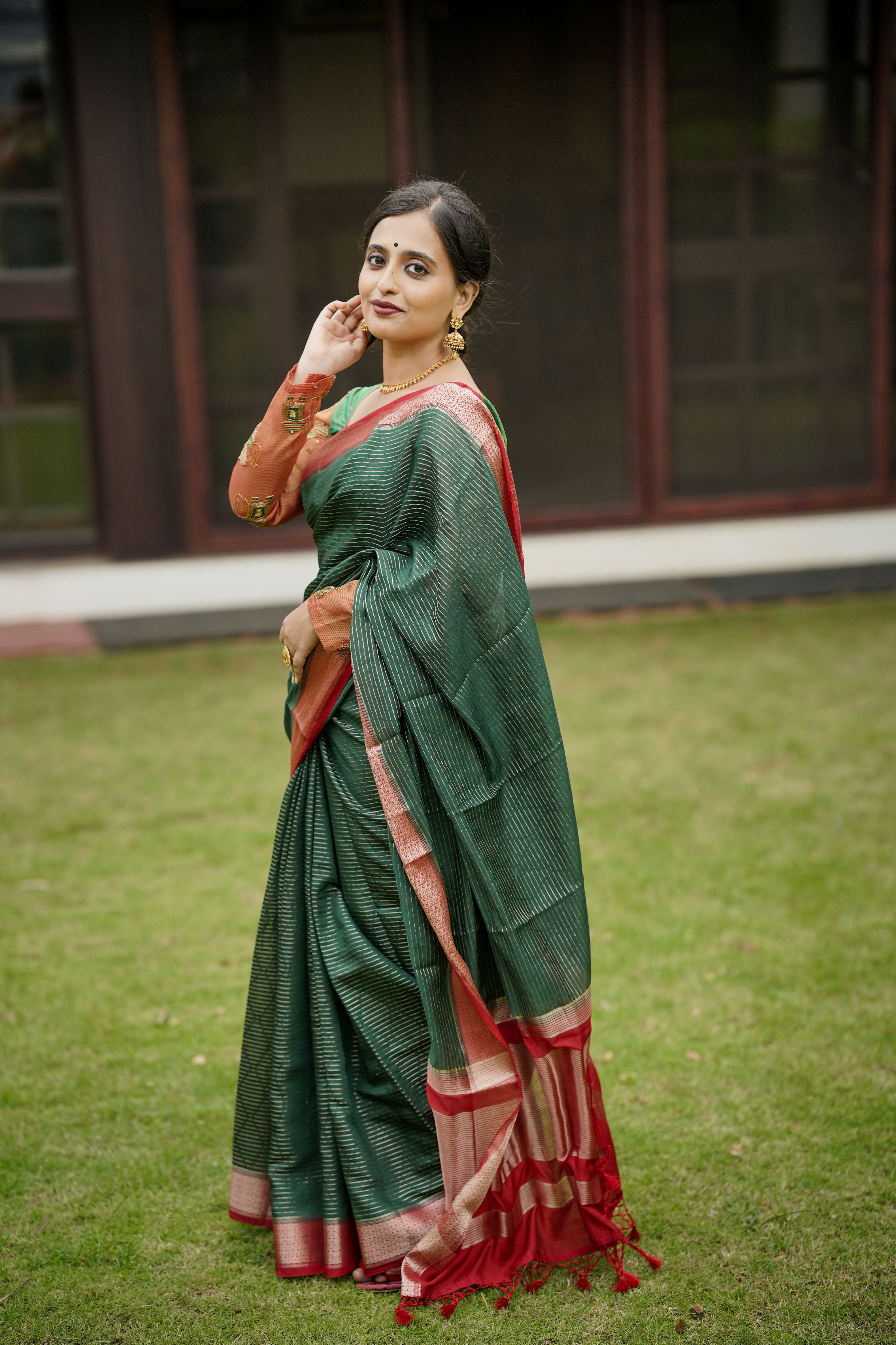 Dark forest green sarI