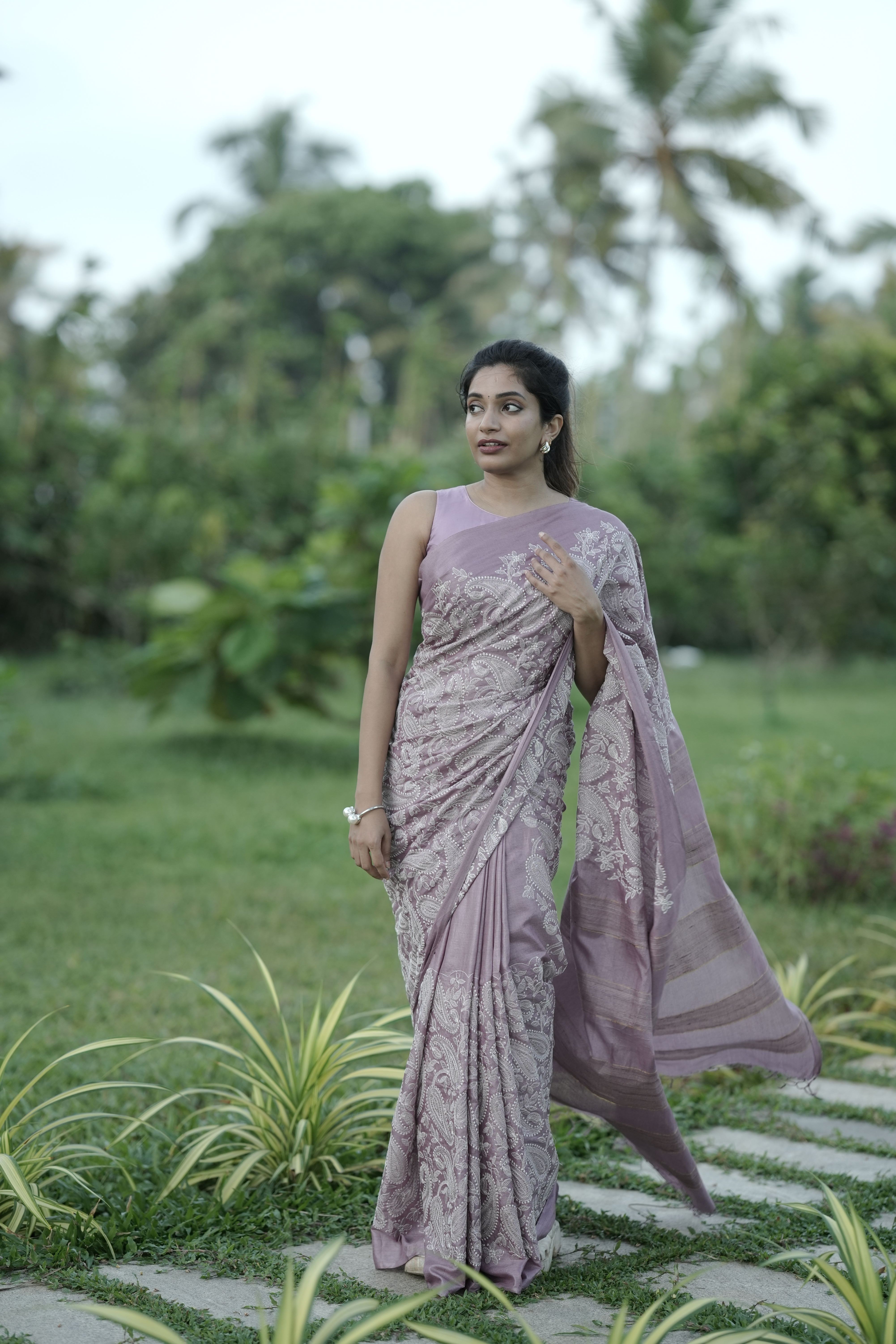 Pretty paisleys Tussar silk sari