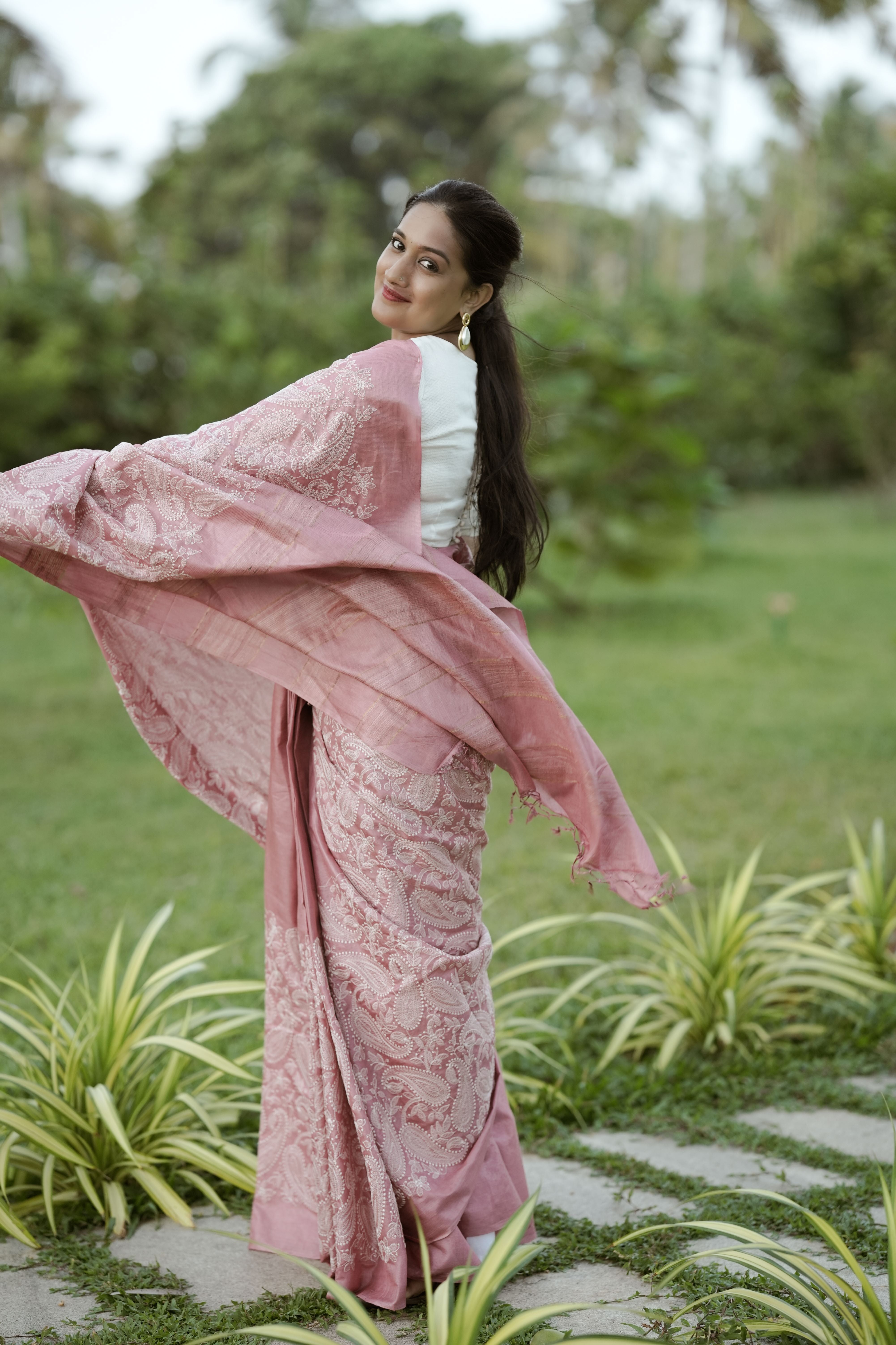 paisleys Tussar silk sari