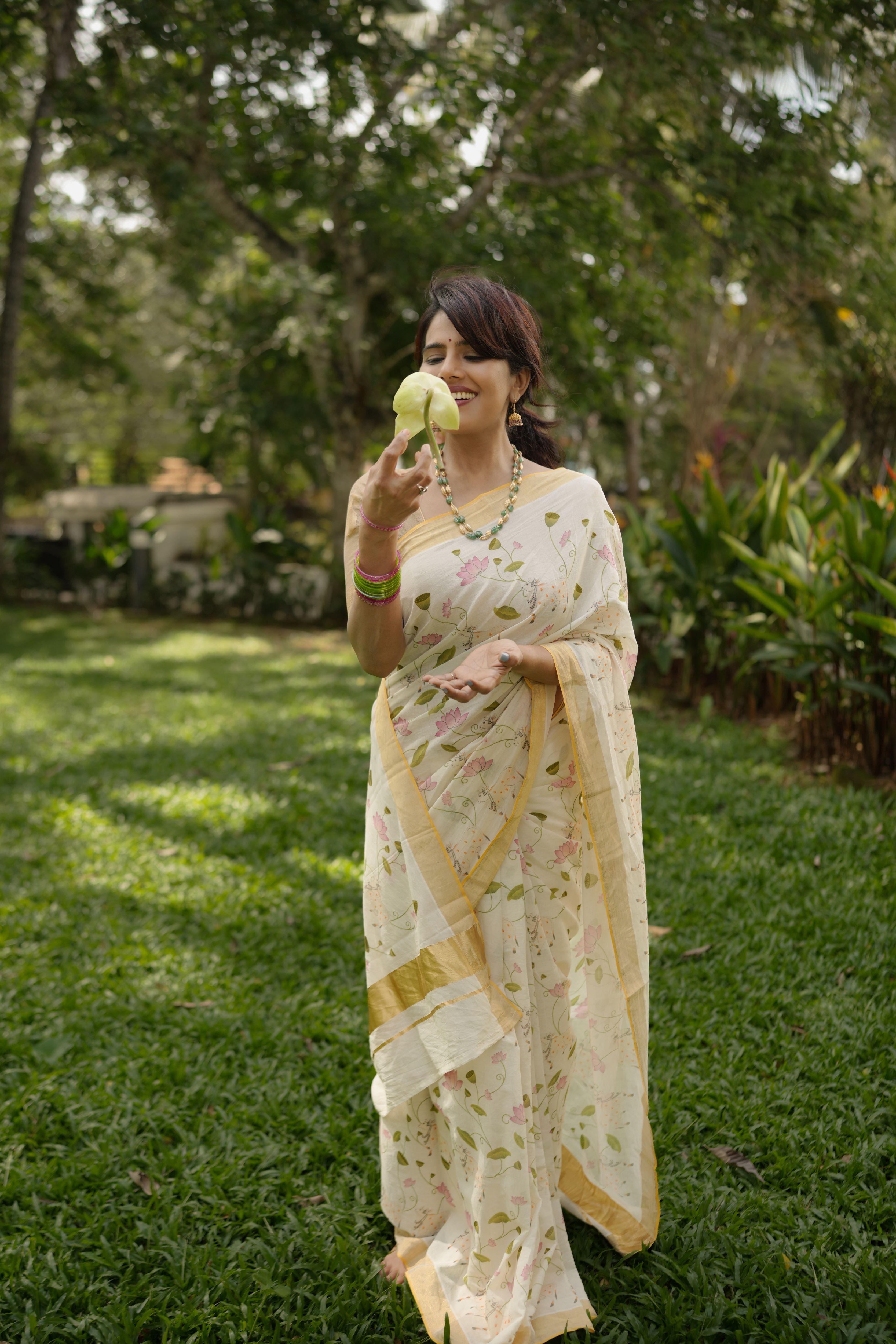 Pichwai design Kerala Kasavu sari