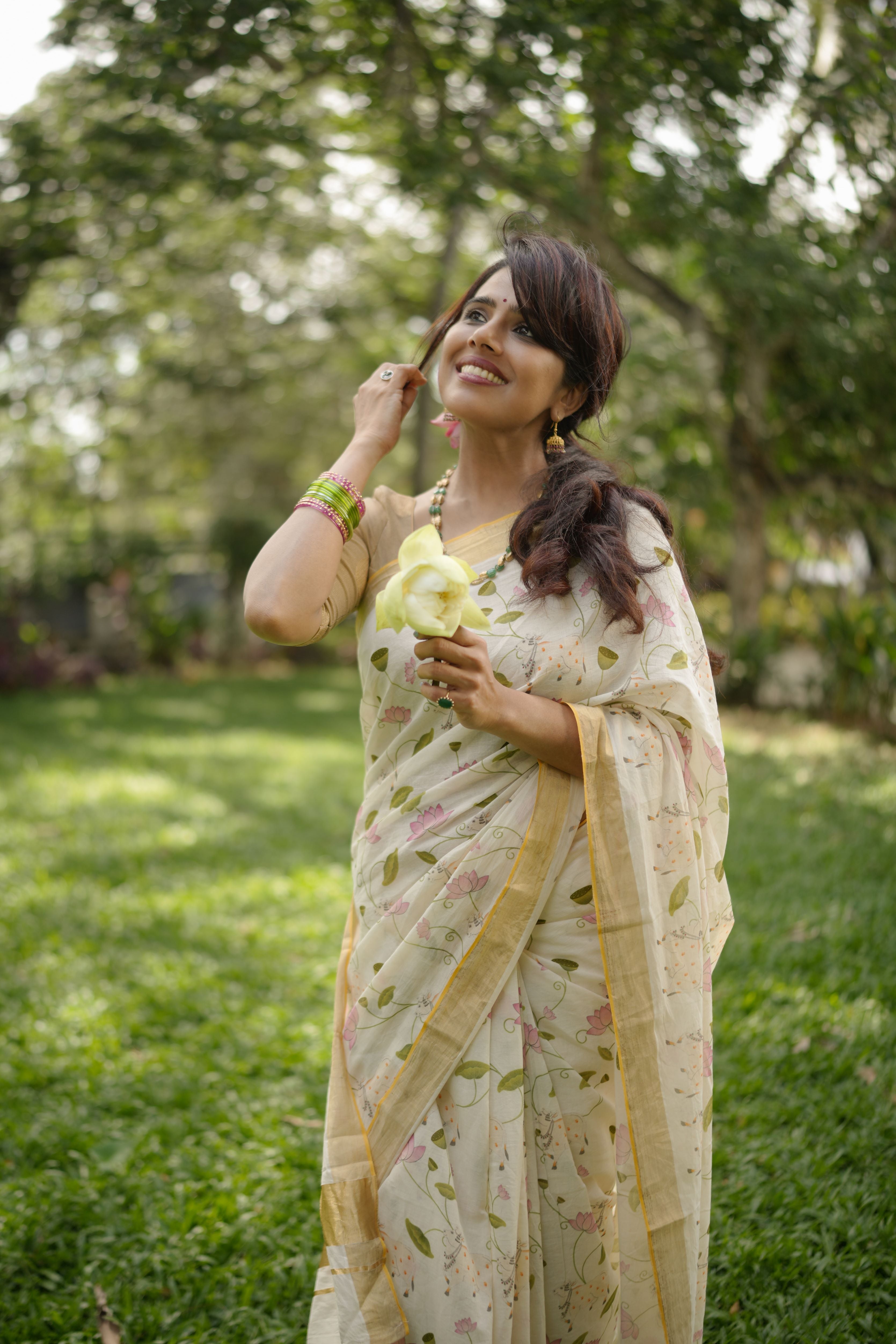 Pichwai design Kerala Kasavu sari