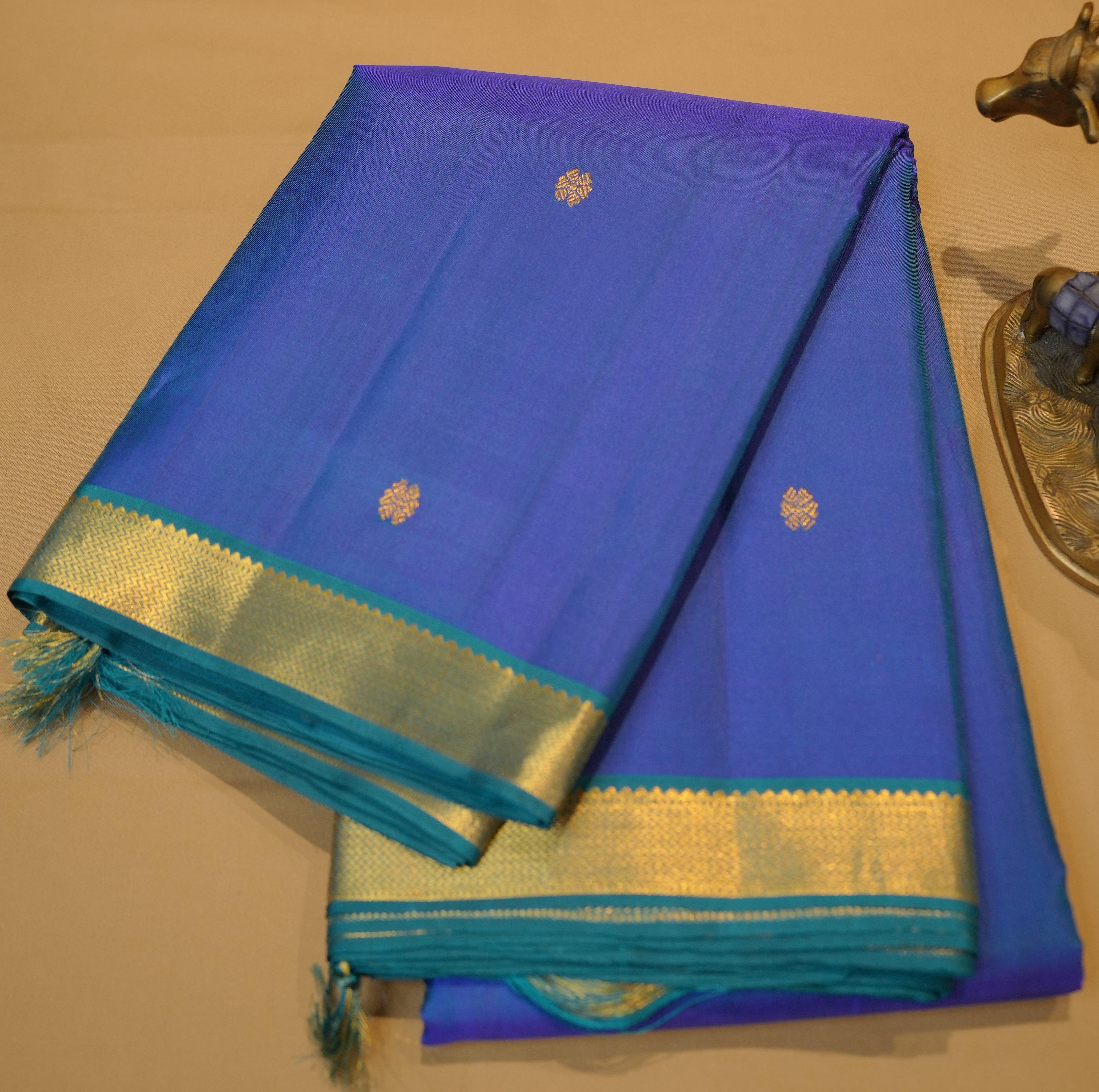 Vibrant Blue Kanjivaran