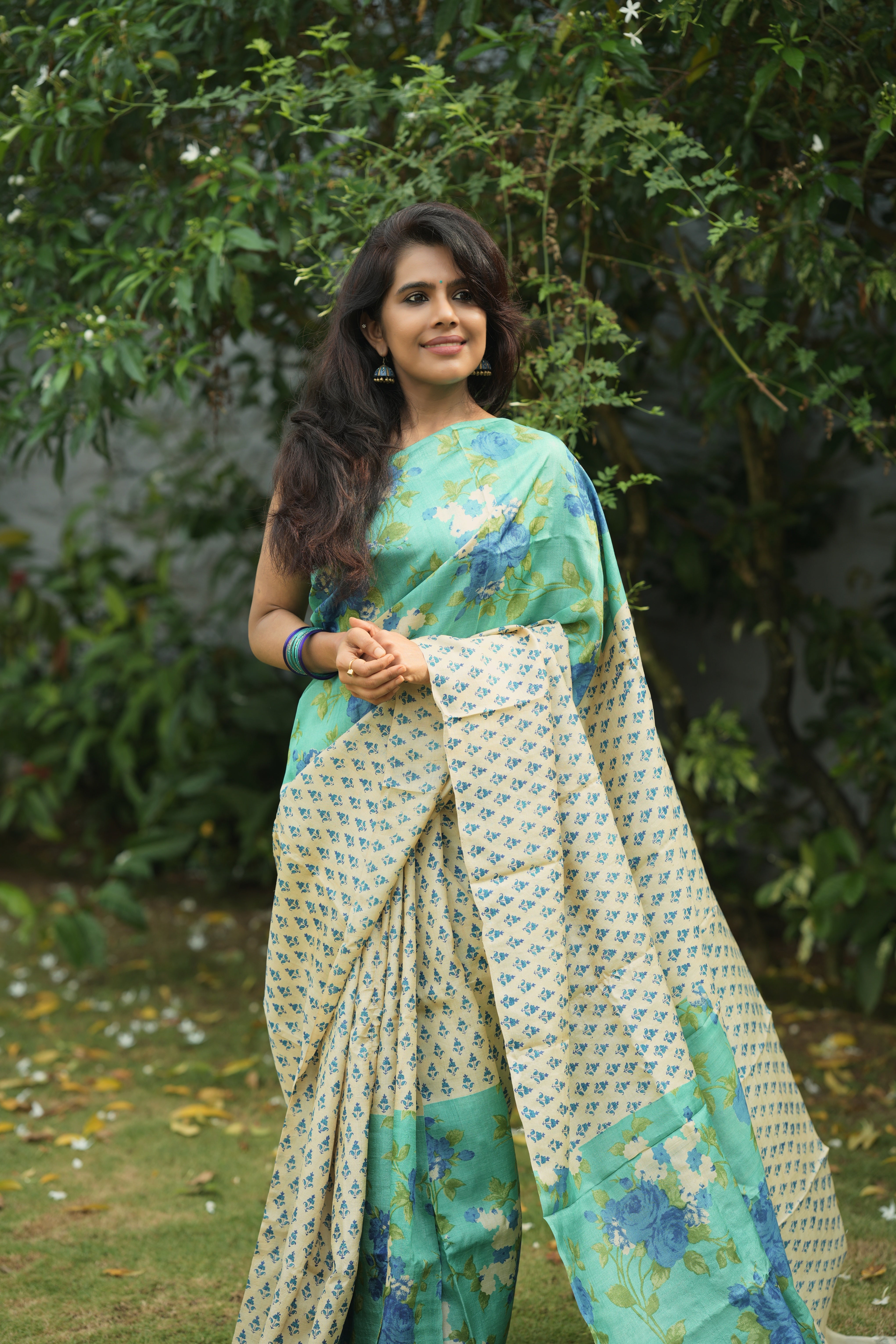 Tussar silk sari  floral box