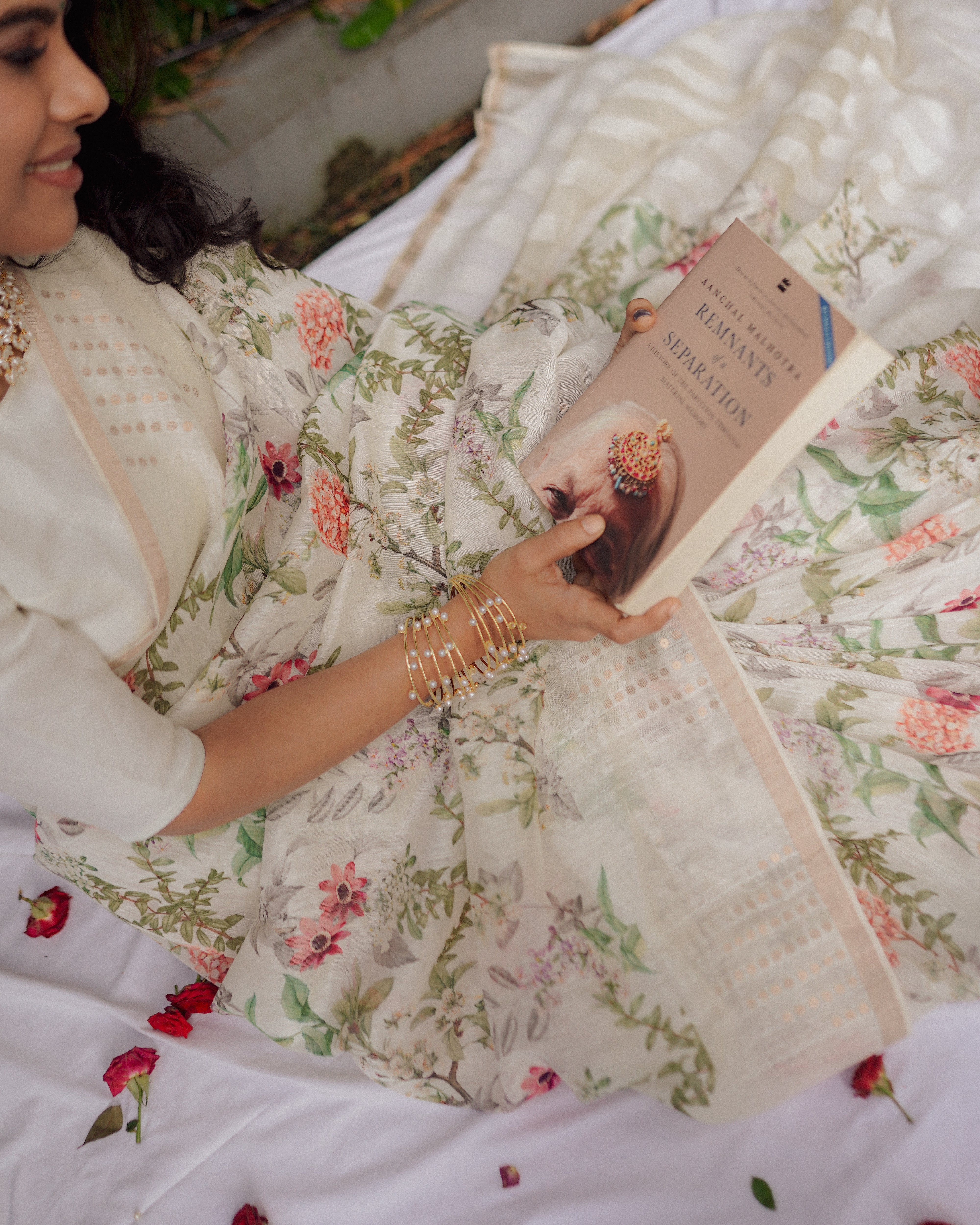 Floral linen saree