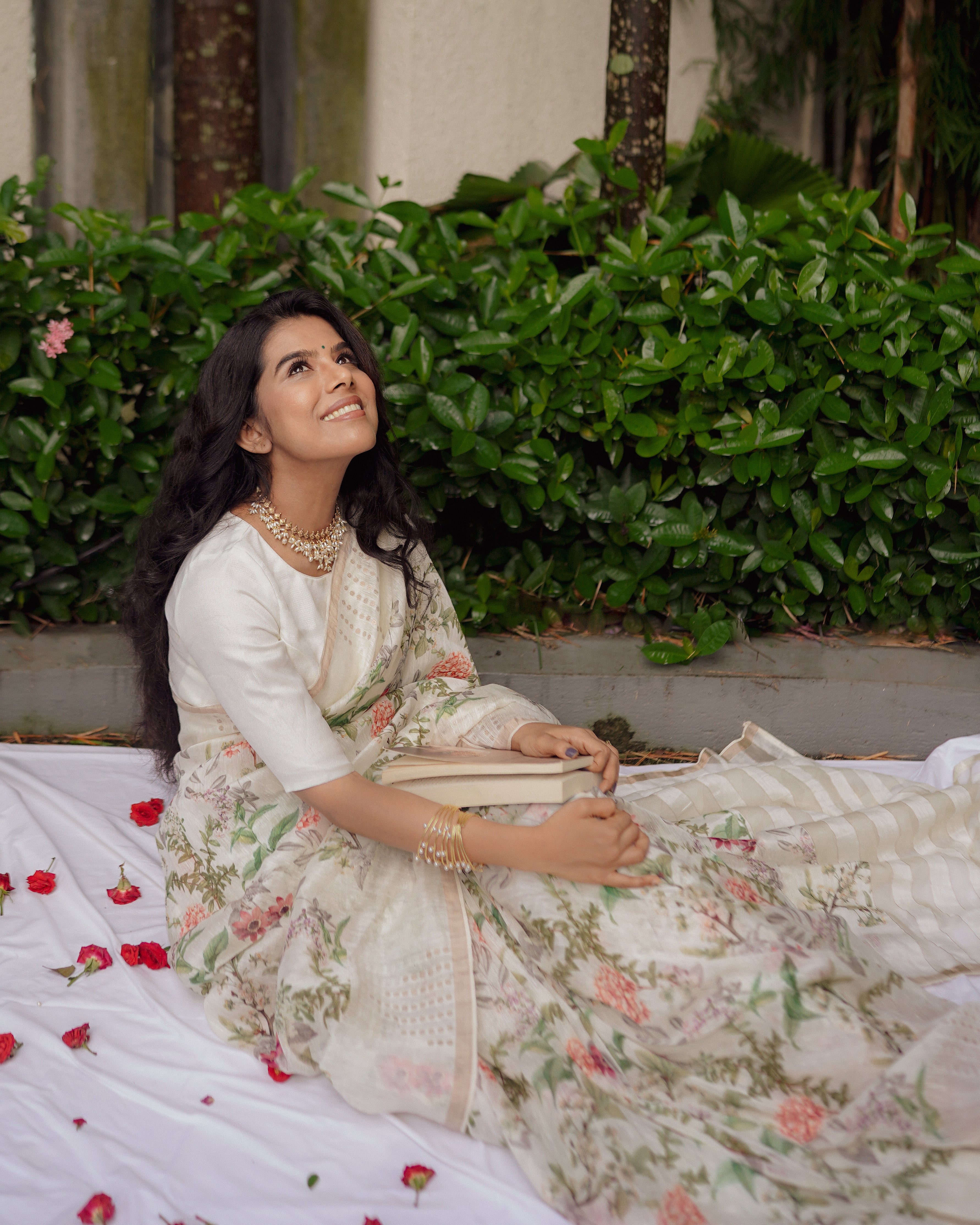 Floral linen saree