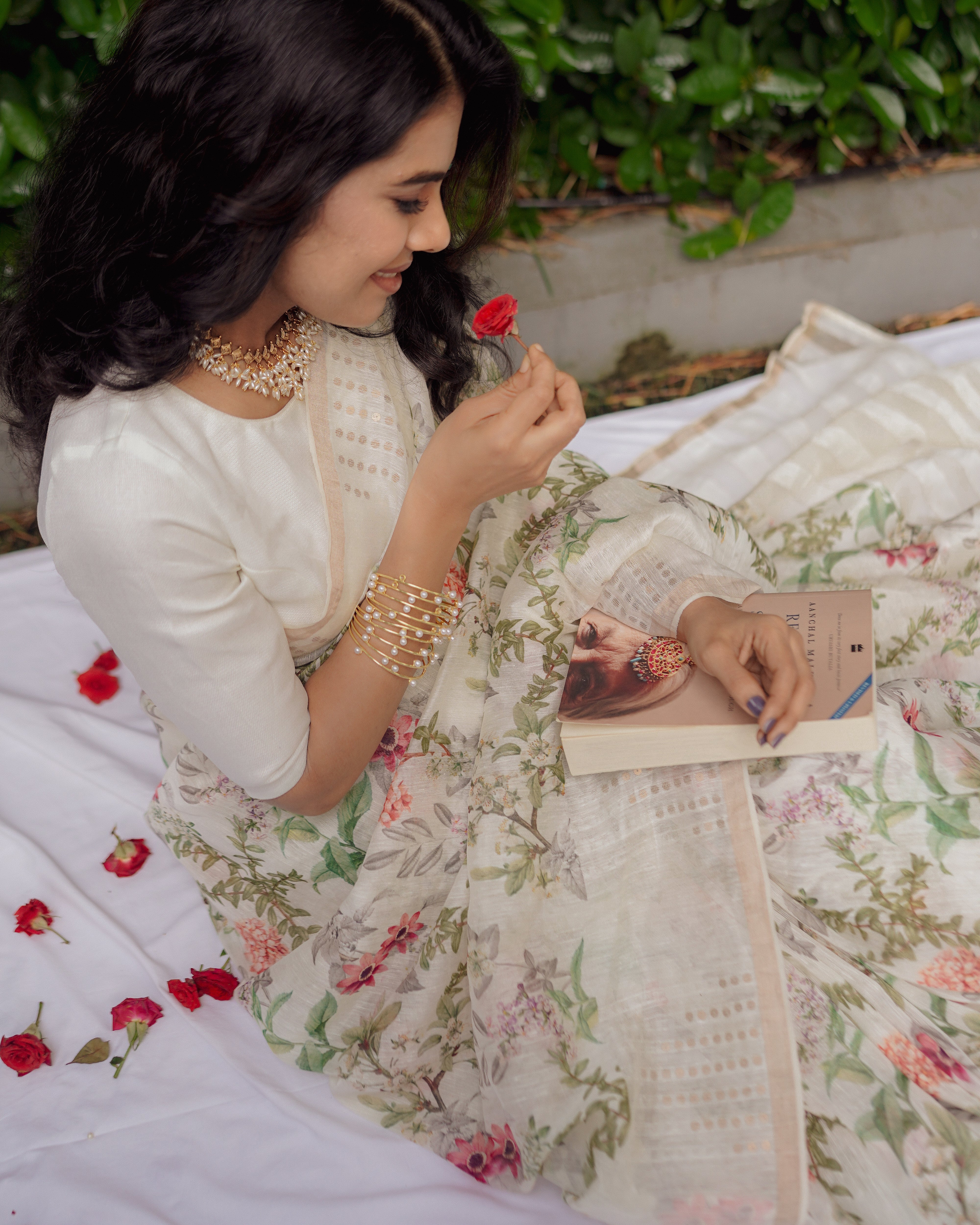 Floral linen saree