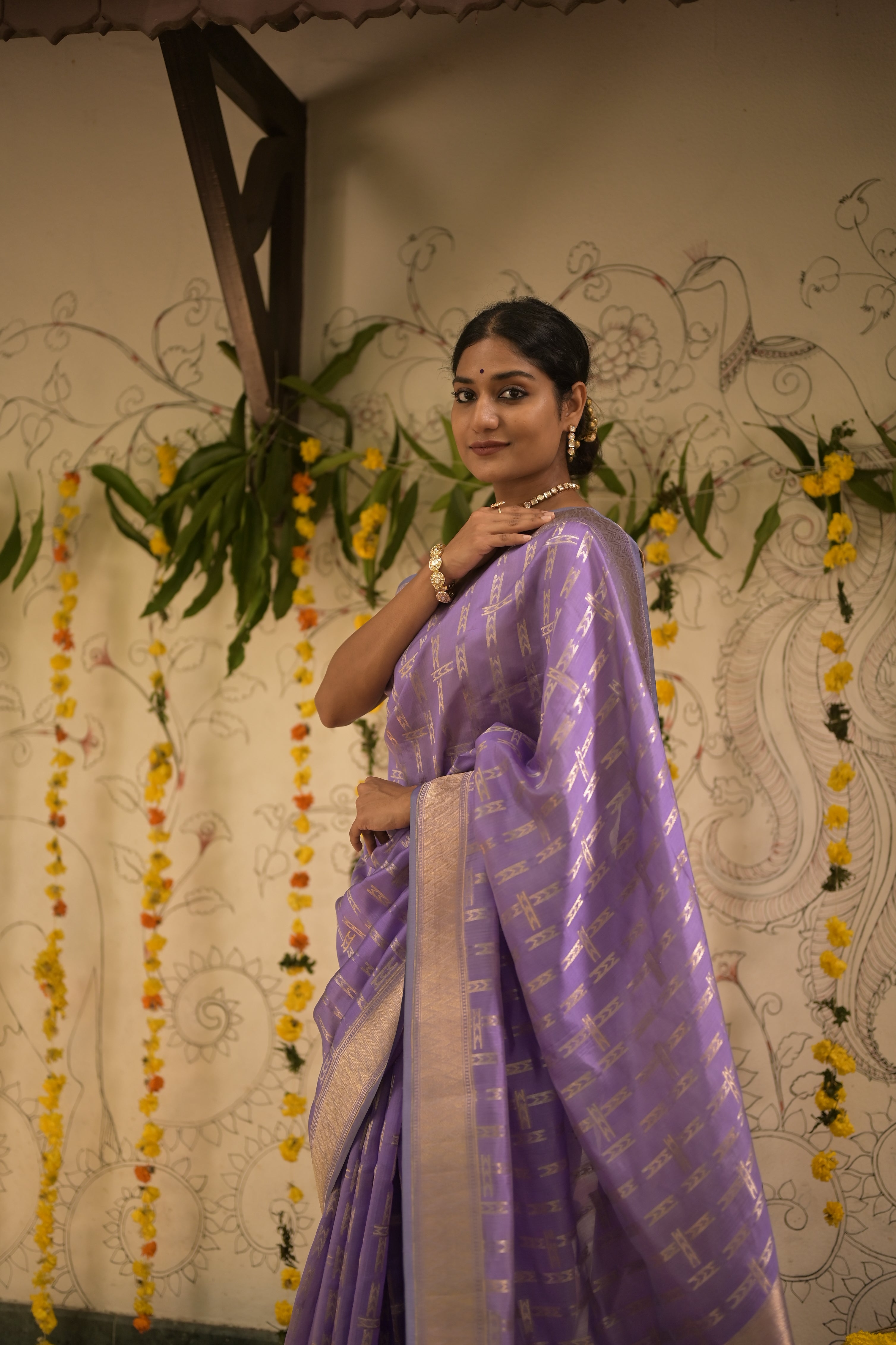 Embrace luxury  handwoven silk saree