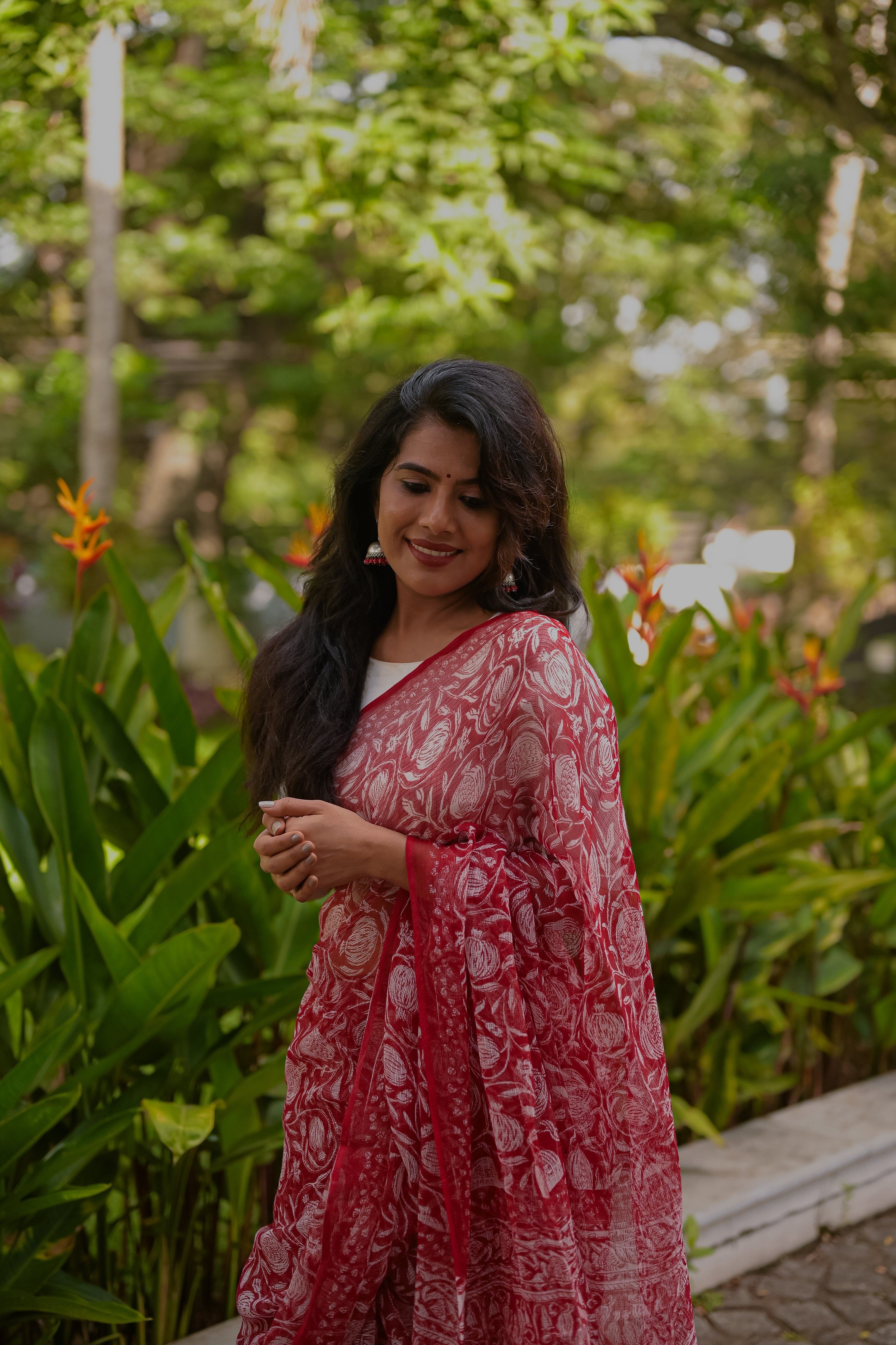 Snow White and Rose red, floral kota saree