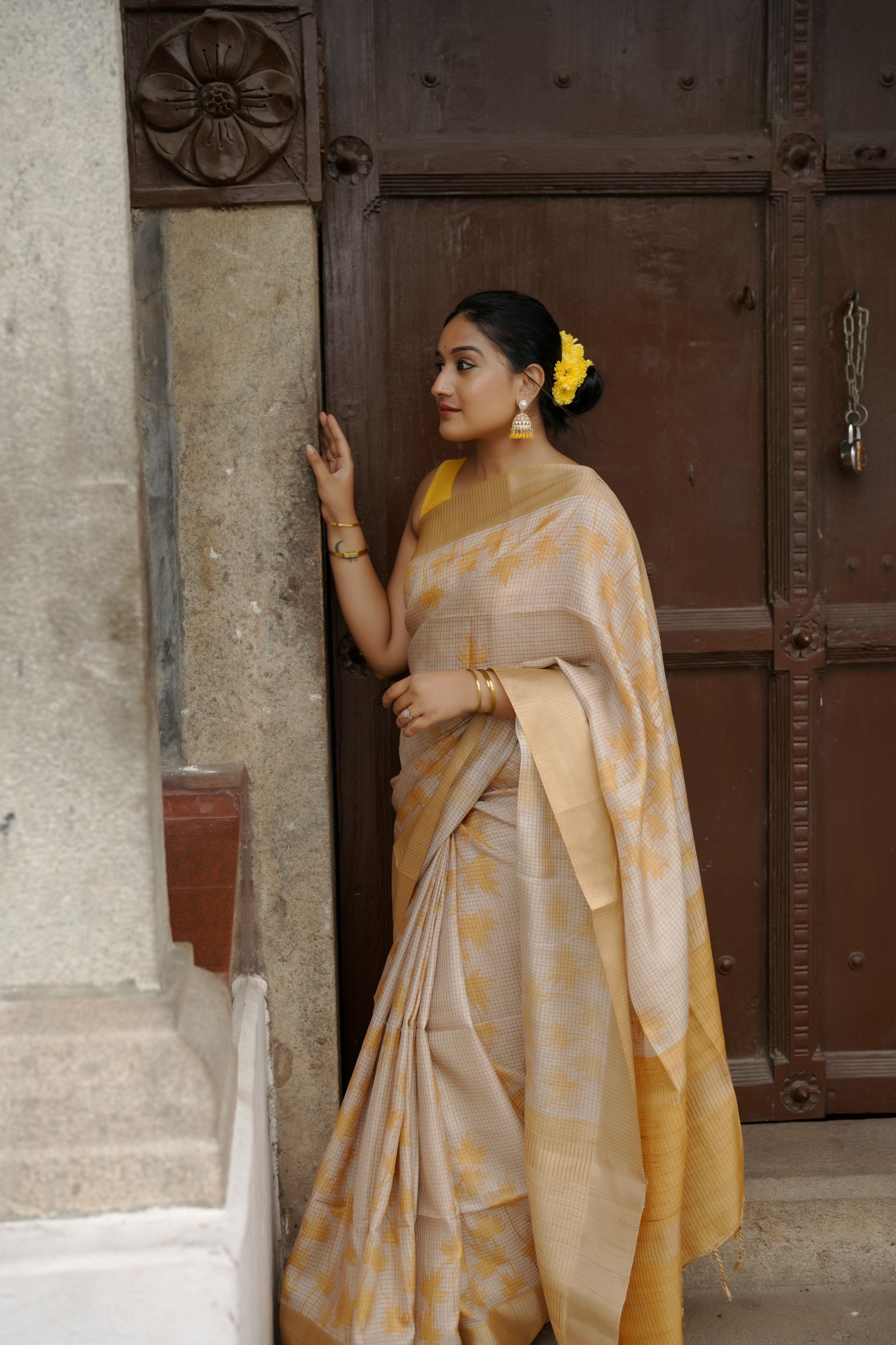 Tissue matka silk sari