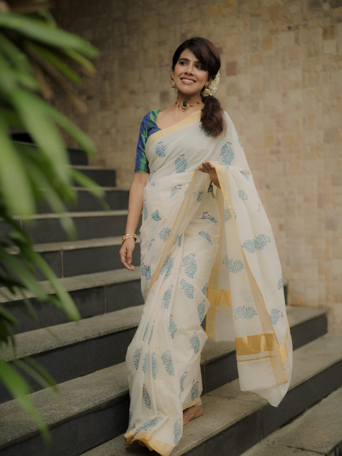 Handwoven kasavu sari